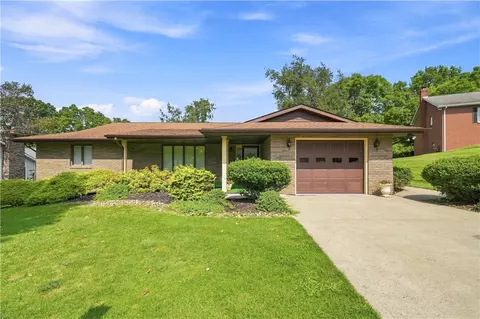 129 Chapel View Dr, Greensburg, PA 15601