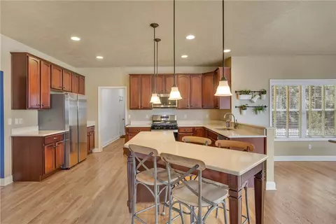 Kitchen - 213 Windham Ln, Mars, PA 16046 photo 2 of 4