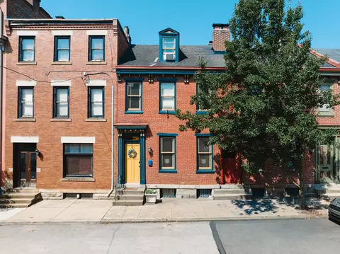 1221 Palo Alto, Pittsburgh, PA 15212