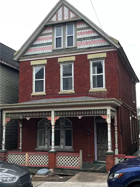 58 Greenbush St, Pittsburgh, PA 15211