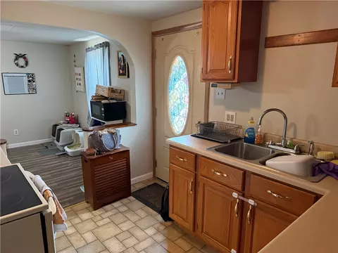 Other - 204 12 Longfellow St, Vandergrift, PA 15690 photo 4 of 4