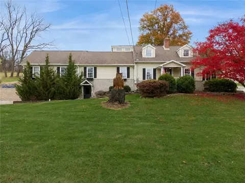 1512 Abers Crk, Pittsburgh, PA 15239