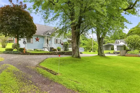 107 N Main St, Davidsville, PA 15928