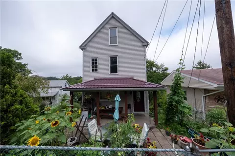 1362 E Maiden St, Washington, PA 15301