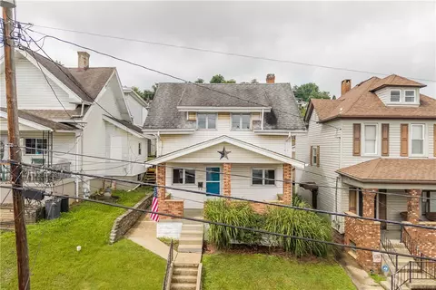 512 Center Ave, Charleroi, PA 15022