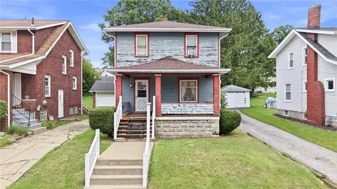 85 Flowers Ave, Sharon, PA 16146