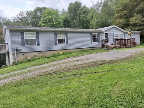 425 Purdy Rd, Burgettstown, PA 15021