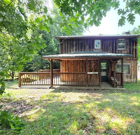 111 Lease Rd, West Hickory, PA 16370