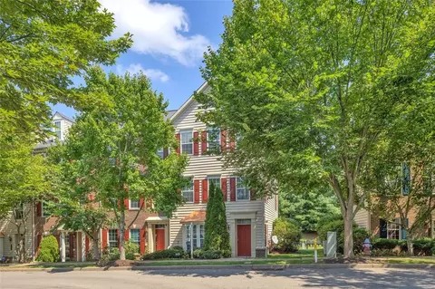 111 Lewisham Rd, Cranberry Township, PA 16066