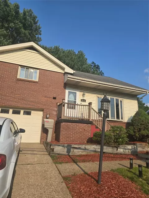 375 W Bruceton Rd, Pittsburgh, PA 15236