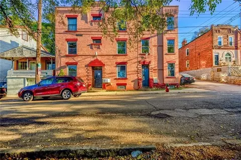 67-69 Lawn St, Pittsburgh, PA 15213