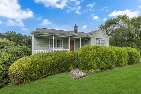 324 Pleasant Dr, Aliquippa, PA 15001