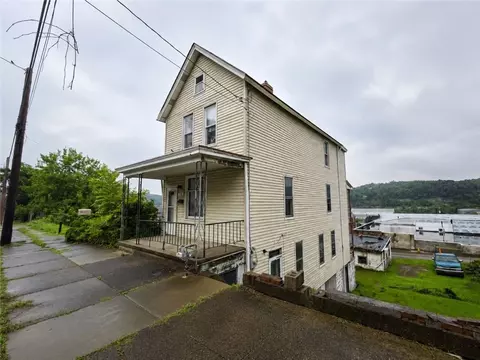 214 Thompson Ave, Donora, PA 15033