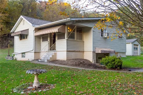 181 Firden Ln, Elizabeth, PA 15037
