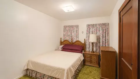 116 15th St, Vandergrift, PA 15690 photo 5