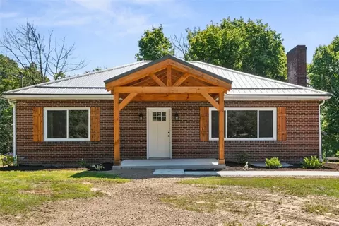 4533 Ridgeview Dr, Greensburg, PA 15601