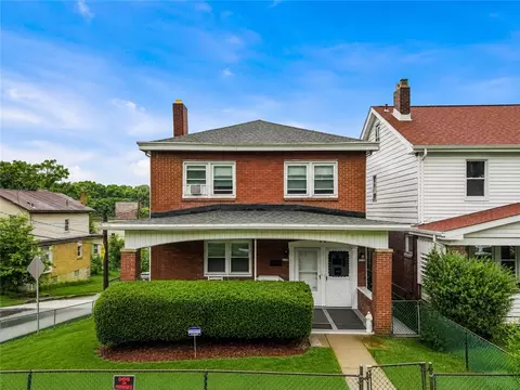 2690 Amman St, Pittsburgh, PA 15226