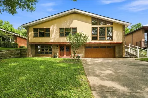 2488 Mount Royal Rd, Pittsburgh, PA 15217