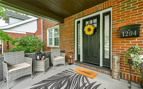 1204 Broadview Blvd, Natrona Heights, PA 15065