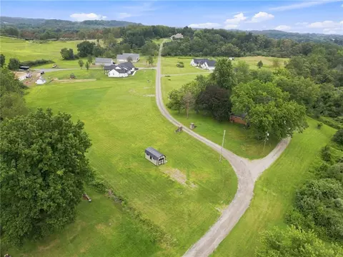 100 Gaston Dr, New Alexandria, PA 15670