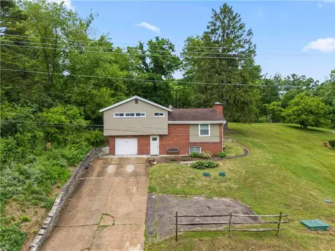 372 Chartiers Run Rd, Canonsburg, PA 15317