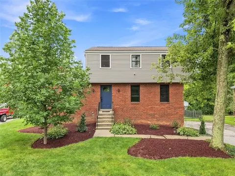 411 Laurel Dr, Canonsburg, PA 15317
