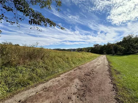 174 Lash Rd, Irwin, PA 15642 photo 5