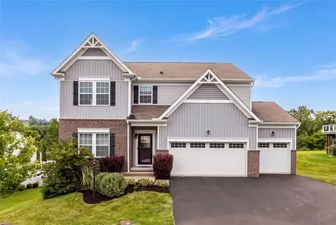 2004 Cortona Dr, Oakdale, PA 15071