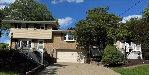 209 Malone Ridge Rd, Washington, PA 15301
