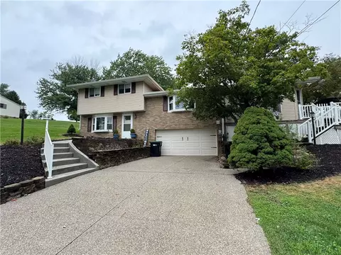 209 Malone Ridge Rd, Washington, PA 15301