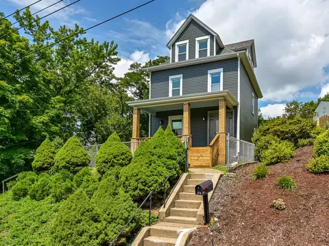 210 Seville, Pittsburgh, PA 15214