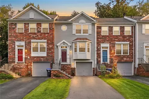 264 Clearbrook Ct, Cranberry Township, PA 16066
