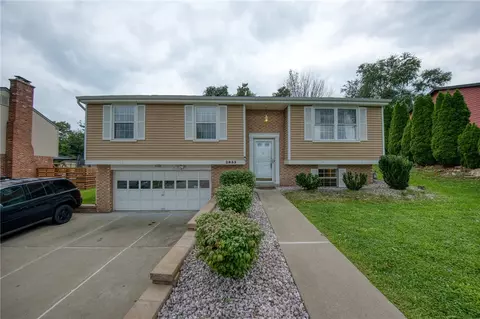 2833 Dolores Dr, South Park, PA 15129
