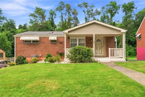 246 Northmont Dr, Verona, PA 15147