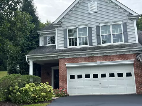 1320 Maplewood Cir, Washington, PA 15301