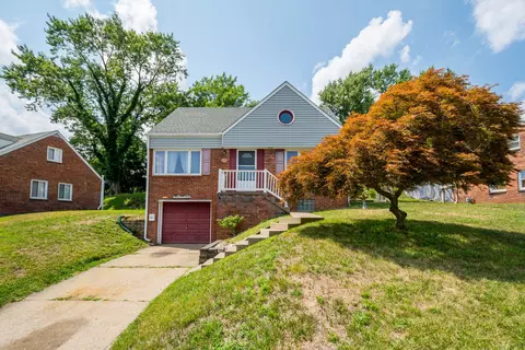 163 Senate Dr, Pittsburgh, PA 15236