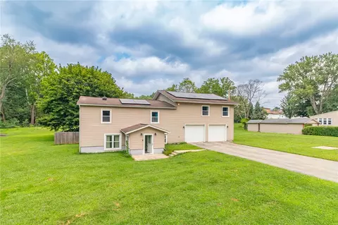 558 Market St, Bolivar, PA 15923