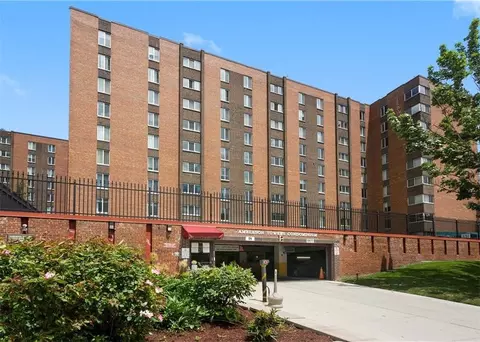 5 Bayard Rd #910, Pittsburgh, PA 15213