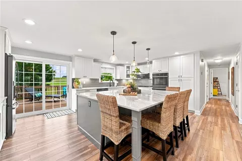 Kitchen - 138 Rizzi Dr, Irwin, PA 15642 photo 3 of 6