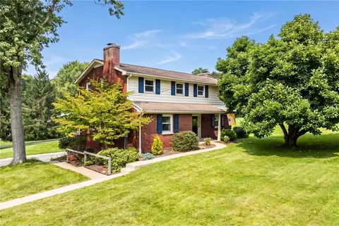 931 Shenango Rd, Beaver Falls, PA 15010