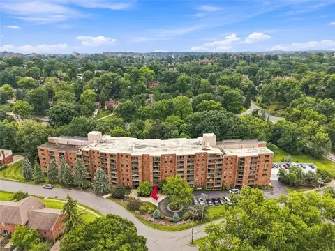 1500 Cochran Rd #409, Pittsburgh, PA 15243