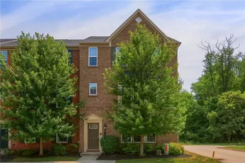 1720 St Johns Ln, Sewickley, PA 15143