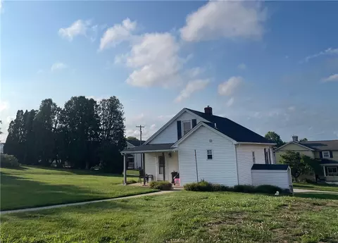 474 Georgetown Rd, Lawrence, PA 15055