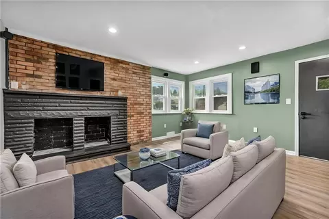 3802 Grant St, South Park, PA 15129