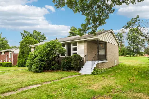 7 Rolling Rd, Cranberry Township, PA 16066