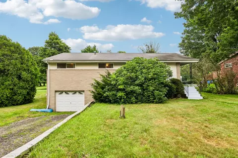 7 Rolling Rd, Cranberry Township, PA 16066