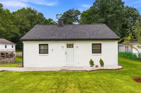 5036 Sherwood Rd, Bethel Park, PA 15102
