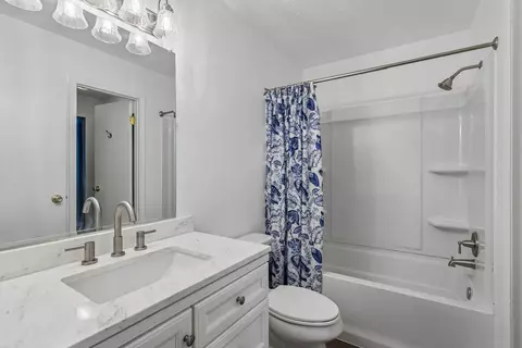 Bath - 136 Mosside, Seven Fields, PA 16046 photo 2 of 3