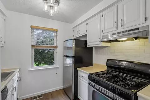 Kitchen - 136 Mosside, Seven Fields, PA 16046 photo 2 of 5