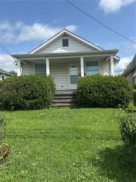 127 Perry Ave, Belle Vernon, PA 15012